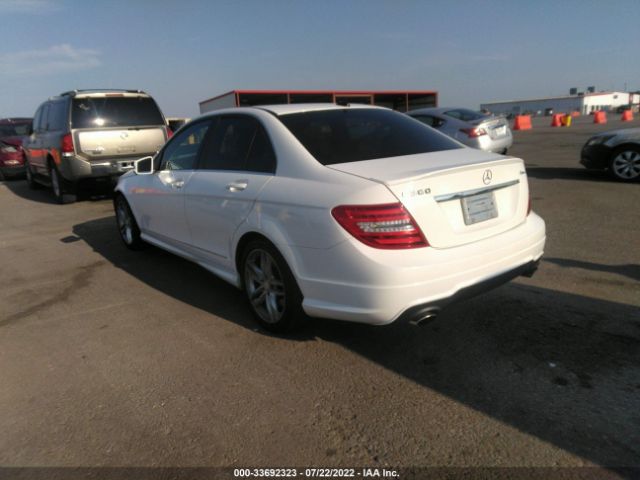 Photo 2 VIN: WDDGF8ABXEA931088 - MERCEDES-BENZ C-CLASS 