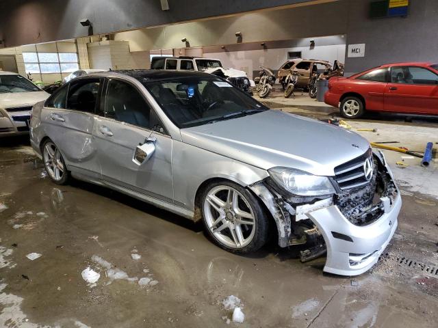 Photo 3 VIN: WDDGF8ABXEG181673 - MERCEDES-BENZ C-CLASS 