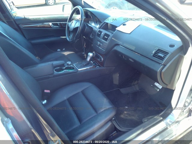 Photo 4 VIN: WDDGF8BB0AR097925 - MERCEDES-BENZ C-CLASS 