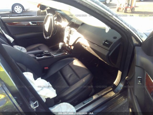 Photo 4 VIN: WDDGF8BB0BR168882 - MERCEDES-BENZ C-CLASS 