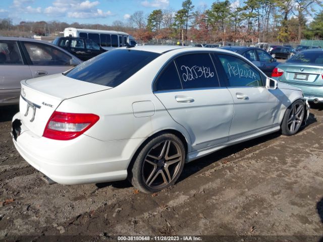 Photo 3 VIN: WDDGF8BB0BR180577 - MERCEDES-BENZ C 300 