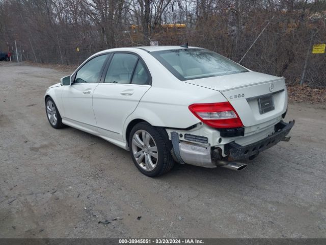 Photo 2 VIN: WDDGF8BB0BR186976 - MERCEDES-BENZ C 300 