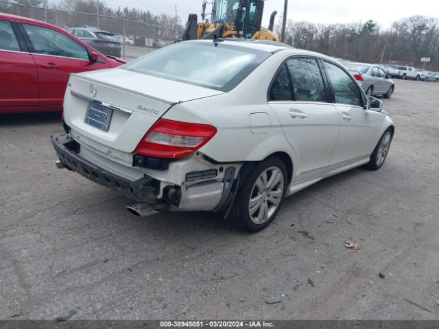 Photo 3 VIN: WDDGF8BB0BR186976 - MERCEDES-BENZ C 300 