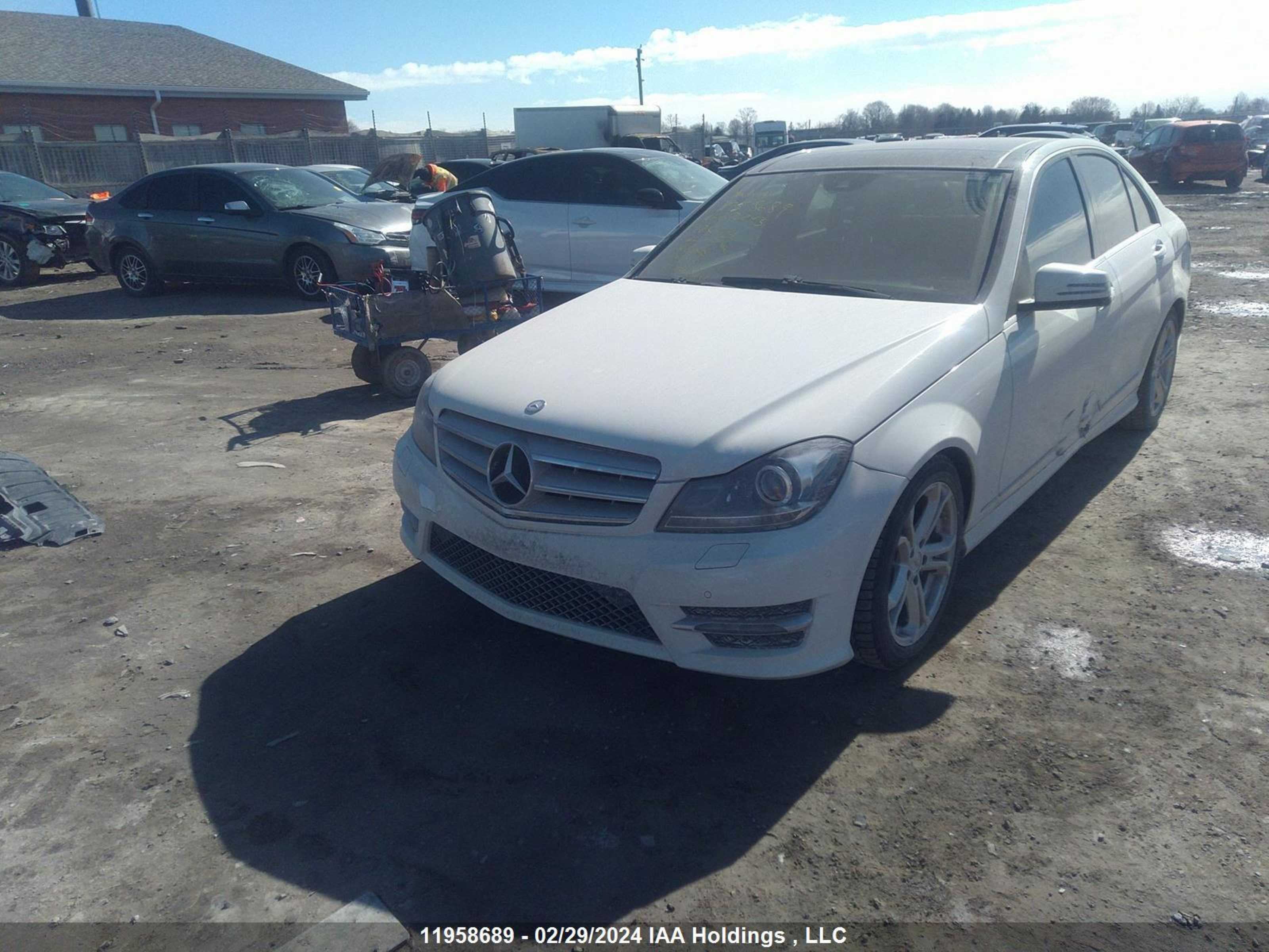 Photo 1 VIN: WDDGF8BB0CA670243 - MERCEDES-BENZ C-KLASSE 