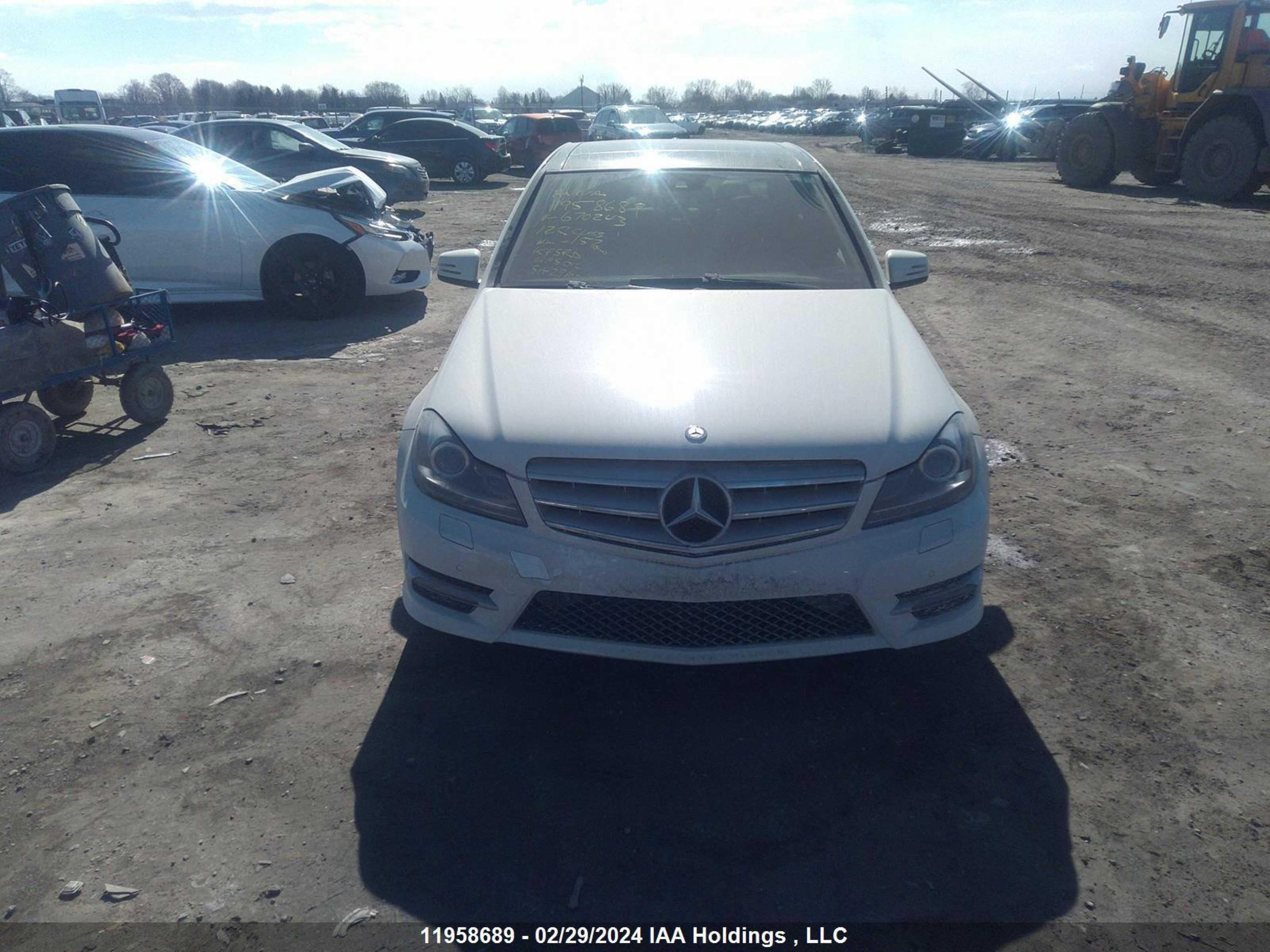 Photo 11 VIN: WDDGF8BB0CA670243 - MERCEDES-BENZ C-KLASSE 