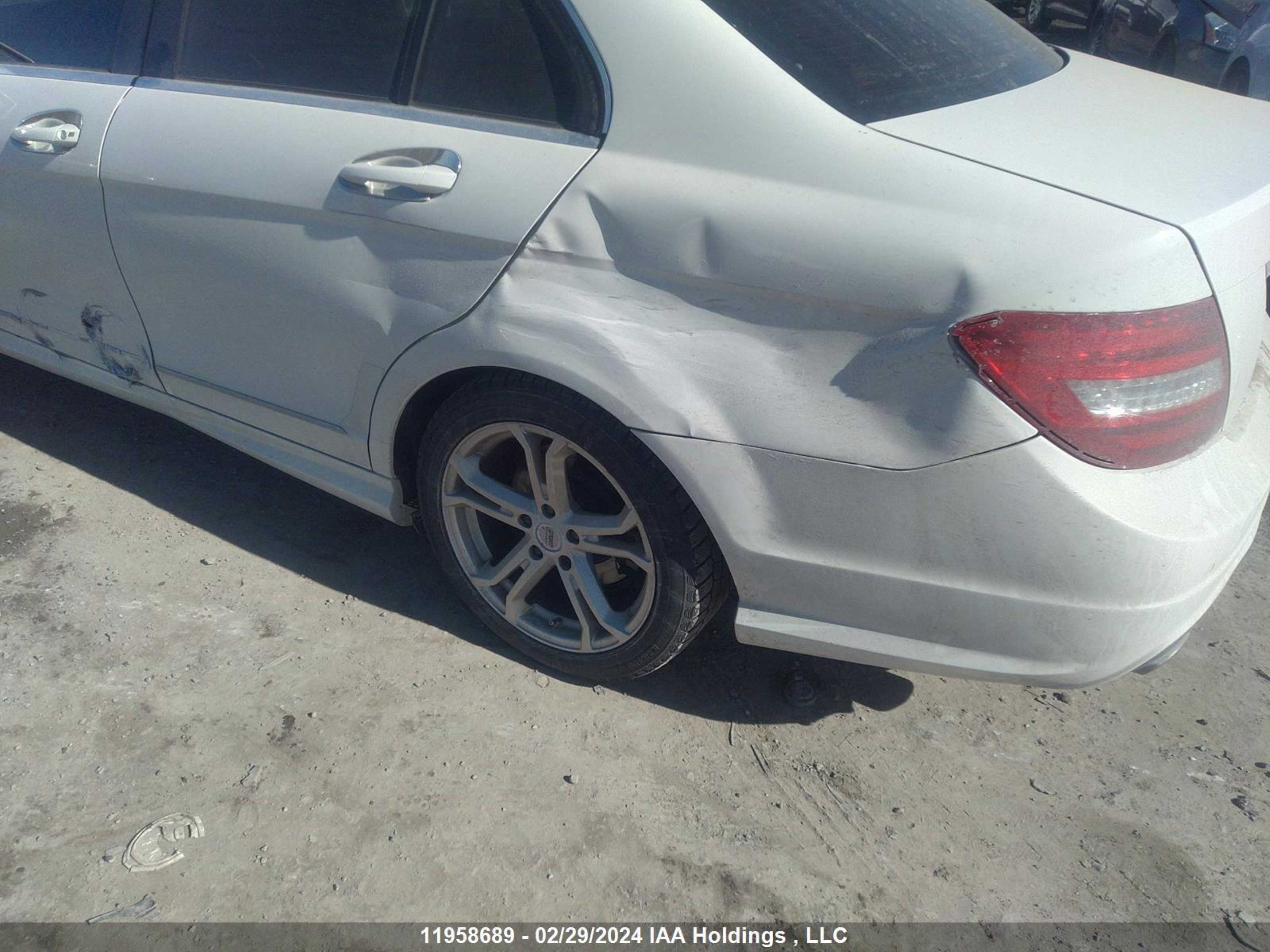 Photo 5 VIN: WDDGF8BB0CA670243 - MERCEDES-BENZ C-KLASSE 