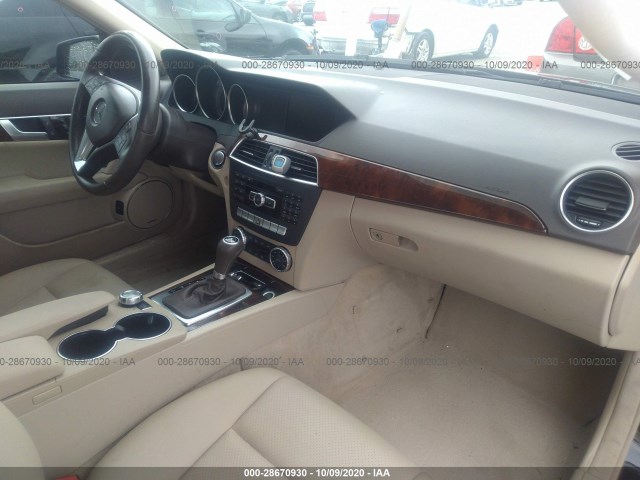 Photo 4 VIN: WDDGF8BB0CA696728 - MERCEDES-BENZ C-CLASS 