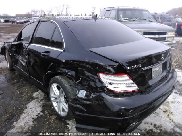 Photo 2 VIN: WDDGF8BB0CA713379 - MERCEDES-BENZ C 300 