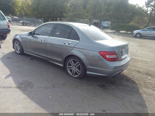 Photo 2 VIN: WDDGF8BB0CF915173 - MERCEDES-BENZ C-CLASS 