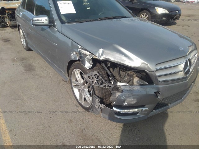 Photo 5 VIN: WDDGF8BB0CF915173 - MERCEDES-BENZ C-CLASS 