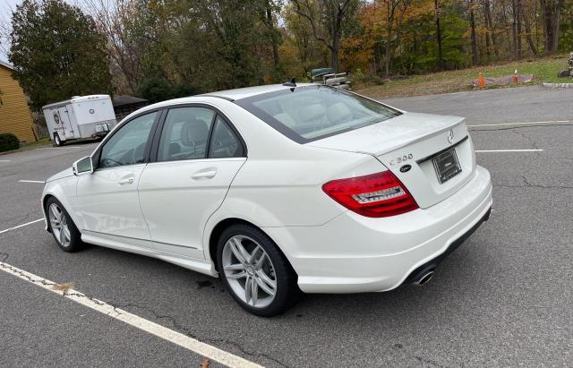 Photo 2 VIN: WDDGF8BB0CR192777 - MERCEDES-BENZ C 300 4MAT 