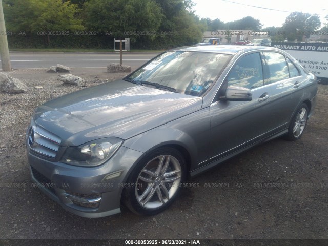 Photo 1 VIN: WDDGF8BB0CR227995 - MERCEDES-BENZ C-CLASS 