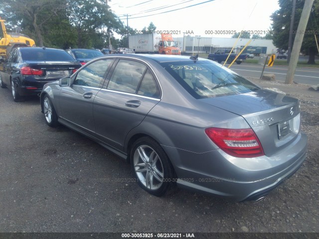 Photo 2 VIN: WDDGF8BB0CR227995 - MERCEDES-BENZ C-CLASS 