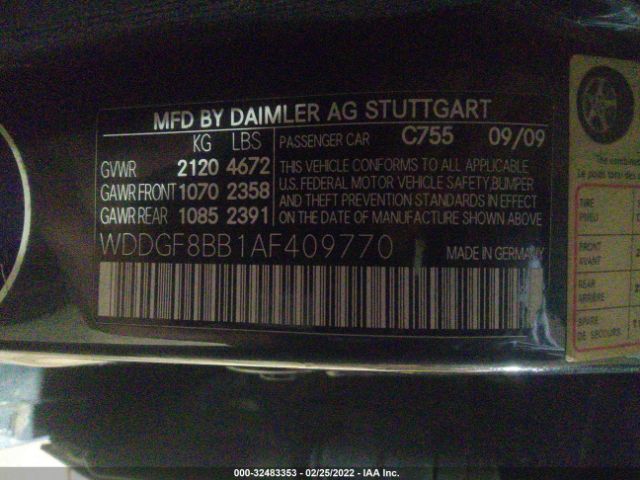 Photo 8 VIN: WDDGF8BB1AF409770 - MERCEDES-BENZ C-CLASS 