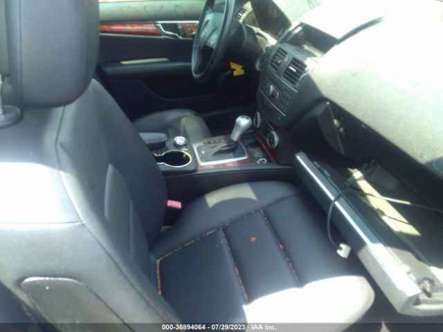 Photo 4 VIN: WDDGF8BB1BR146017 - MERCEDES-BENZ C 300 