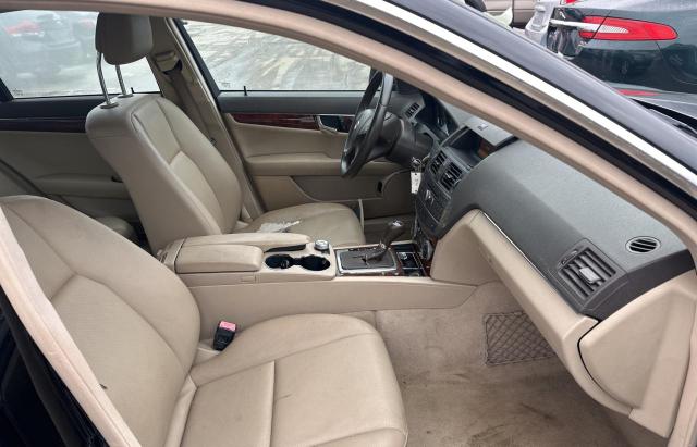 Photo 4 VIN: WDDGF8BB1BR147989 - MERCEDES-BENZ C 300 4MAT 