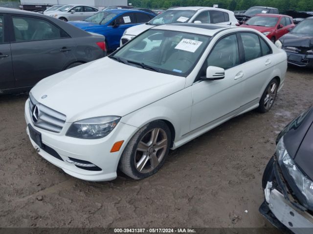 Photo 1 VIN: WDDGF8BB1BR168843 - MERCEDES-BENZ C 300 