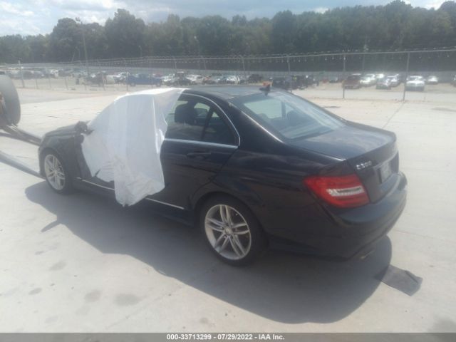 Photo 2 VIN: WDDGF8BB1CA620256 - MERCEDES-BENZ C-CLASS 