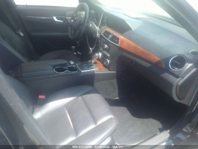 Photo 4 VIN: WDDGF8BB1CA620256 - MERCEDES-BENZ C-CLASS 