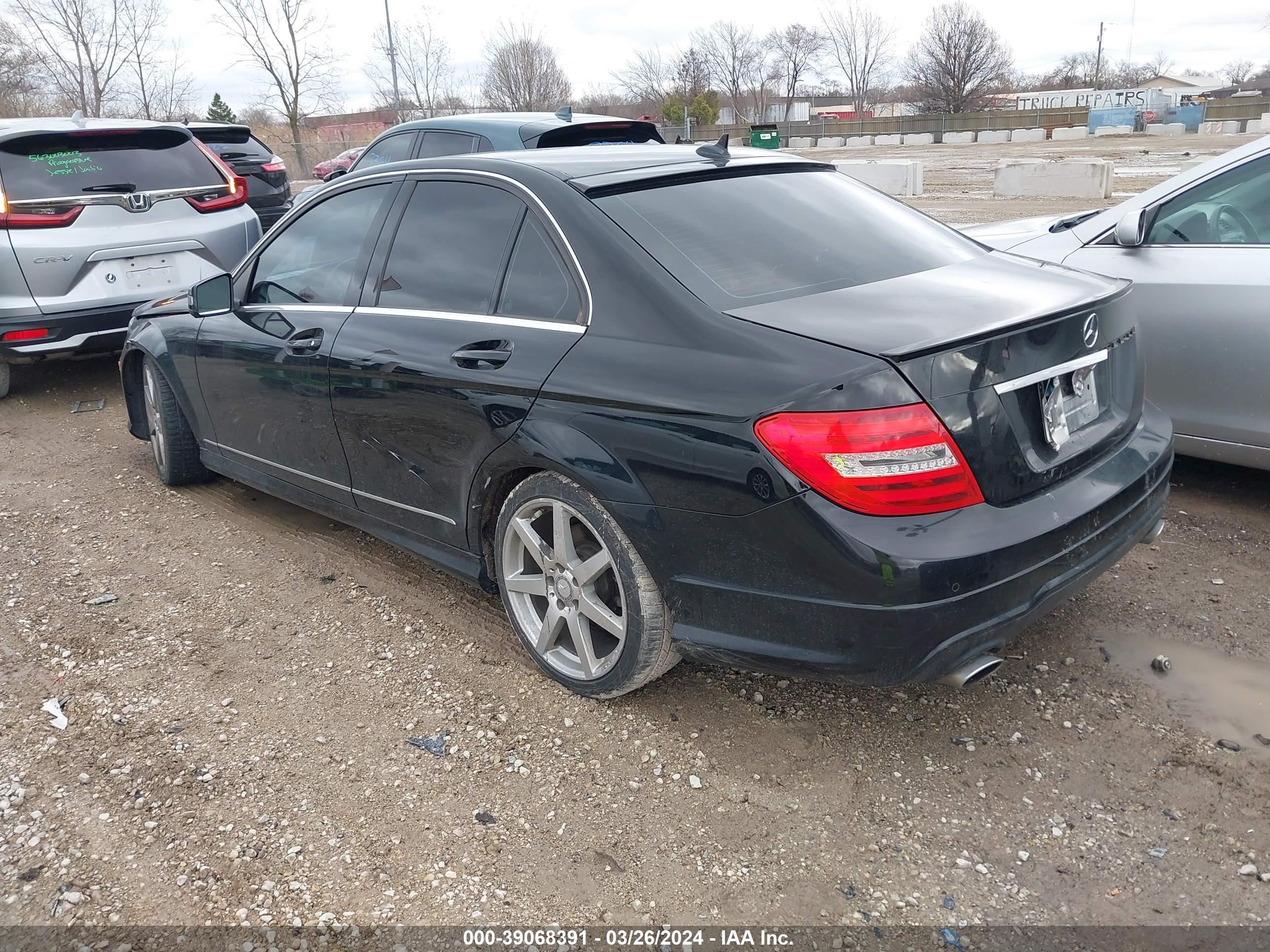 Photo 2 VIN: WDDGF8BB1CA623271 - MERCEDES-BENZ C-KLASSE 