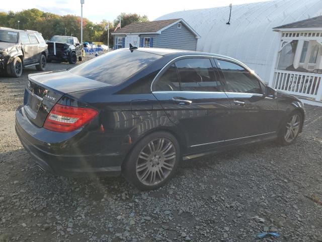 Photo 2 VIN: WDDGF8BB1CR205231 - MERCEDES-BENZ C 300 4MAT 