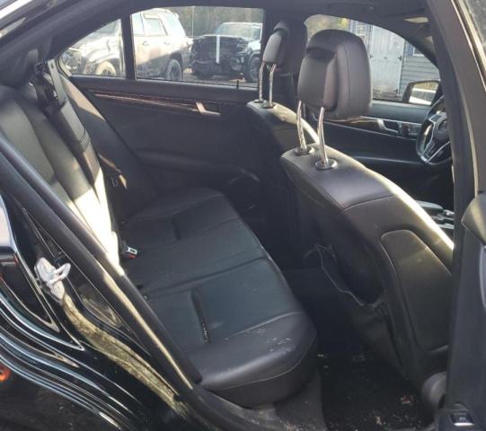 Photo 9 VIN: WDDGF8BB1CR205231 - MERCEDES-BENZ C 300 4MAT 