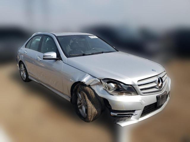 Photo 3 VIN: WDDGF8BB1CR209232 - MERCEDES-BENZ C-CLASS 