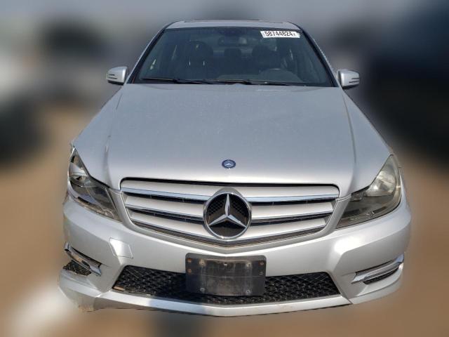 Photo 4 VIN: WDDGF8BB1CR209232 - MERCEDES-BENZ C-CLASS 