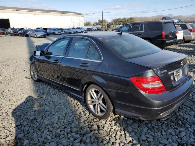 Photo 1 VIN: WDDGF8BB1CR213295 - MERCEDES-BENZ C-CLASS 