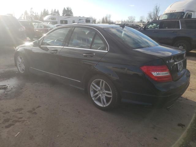 Photo 1 VIN: WDDGF8BB1CR226418 - MERCEDES-BENZ C 300 4MAT 