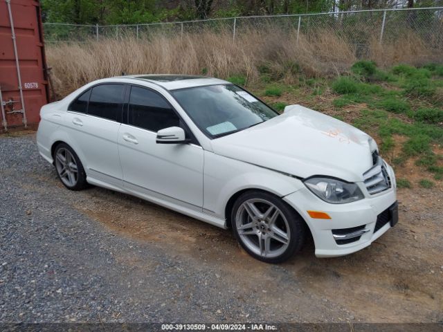 Photo 0 VIN: WDDGF8BB1CR227102 - MERCEDES-BENZ C 