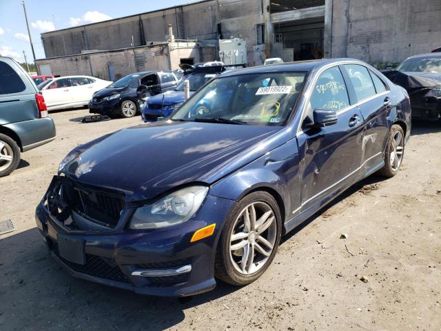 Photo 1 VIN: WDDGF8BB1CR230131 - MERCEDES-BENZ C 300 4MAT 