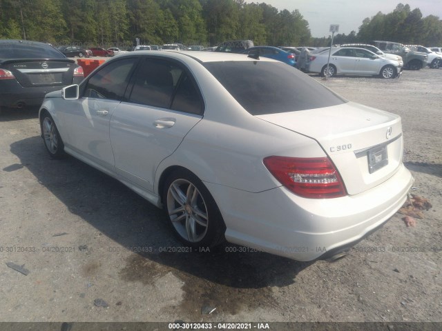 Photo 2 VIN: WDDGF8BB1CR236026 - MERCEDES-BENZ C-CLASS 