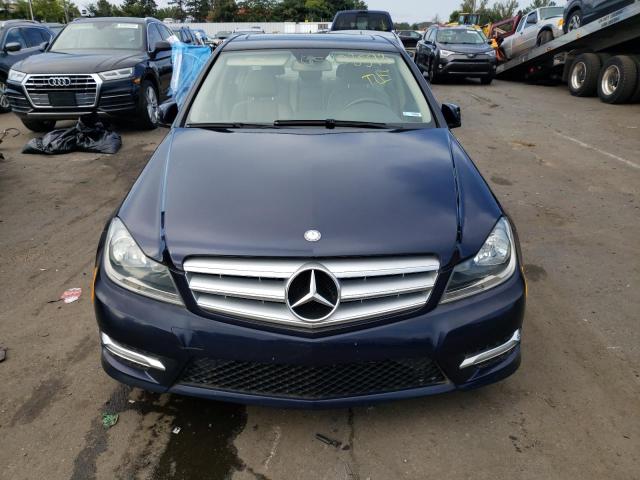 Photo 4 VIN: WDDGF8BB1CR237631 - MERCEDES-BENZ C 300 4MAT 