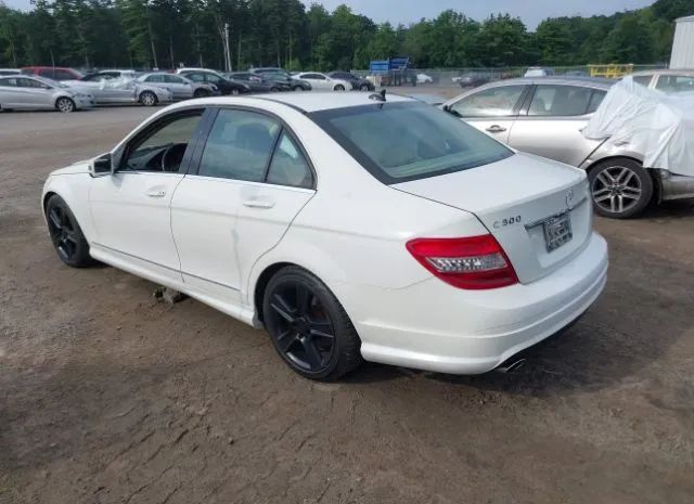 Photo 2 VIN: WDDGF8BB2AF405615 - MERCEDES-BENZ C-CLASS 