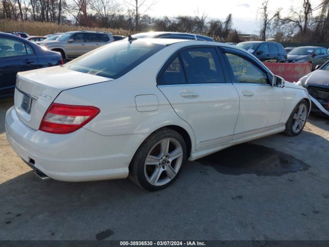 Photo 3 VIN: WDDGF8BB2AR104700 - MERCEDES-BENZ C 300 