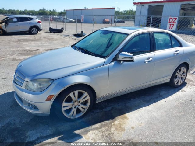 Photo 1 VIN: WDDGF8BB2AR132139 - MERCEDES-BENZ C 300 