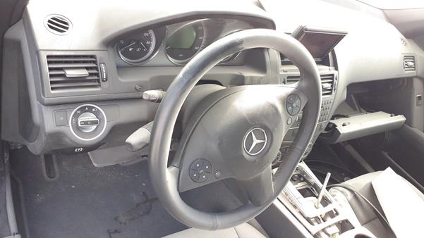 Photo 14 VIN: WDDGF8BB2BR145412 - MERCEDES-BENZ C 300 