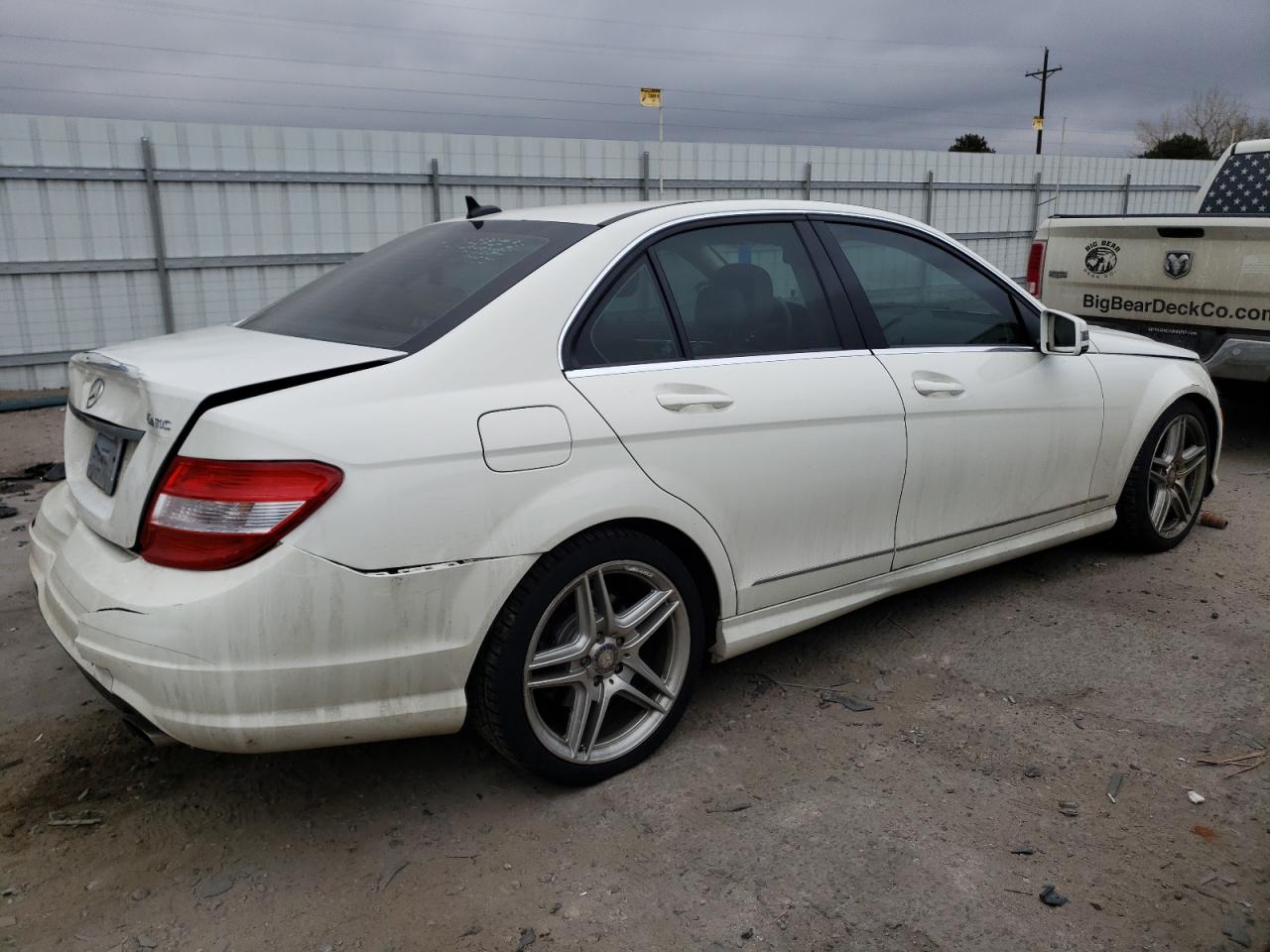 Photo 2 VIN: WDDGF8BB2BR155051 - MERCEDES-BENZ C-KLASSE 