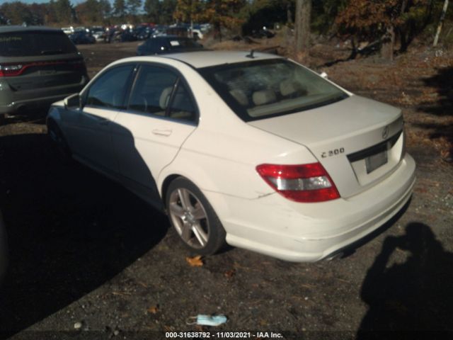 Photo 2 VIN: WDDGF8BB2BR157530 - MERCEDES-BENZ C-CLASS 