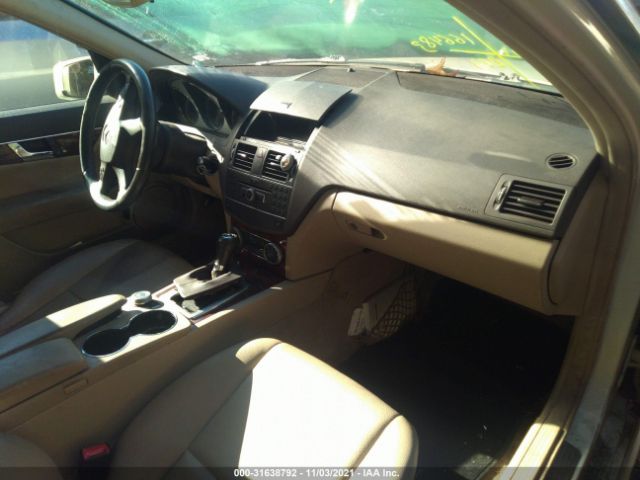 Photo 4 VIN: WDDGF8BB2BR157530 - MERCEDES-BENZ C-CLASS 