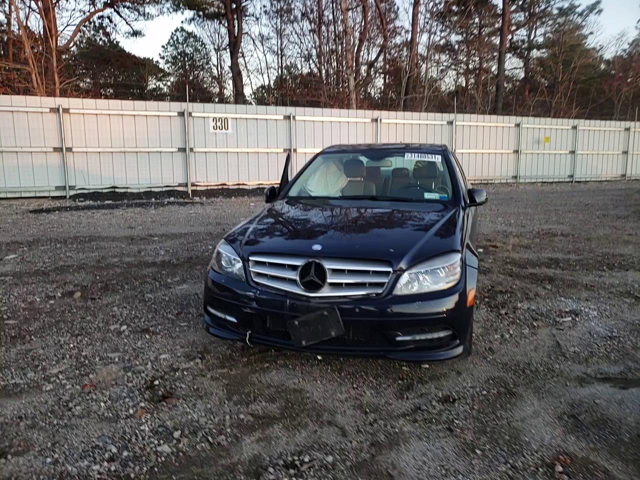 Photo 10 VIN: WDDGF8BB2BR177440 - MERCEDES-BENZ C 300 4MAT 