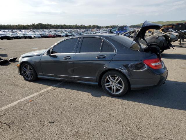 Photo 1 VIN: WDDGF8BB2CF857213 - MERCEDES-BENZ C-CLASS 