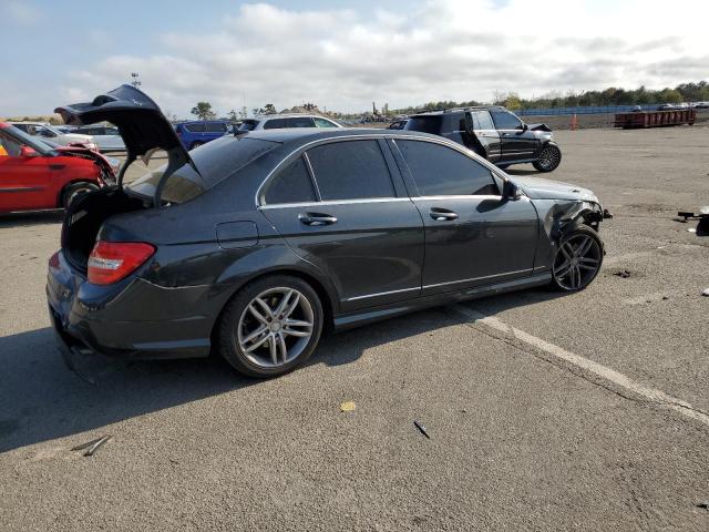 Photo 2 VIN: WDDGF8BB2CF857213 - MERCEDES-BENZ C-CLASS 