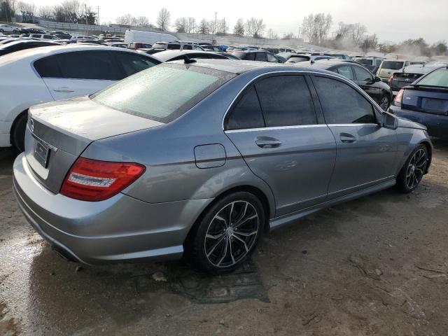 Photo 2 VIN: WDDGF8BB2CR200992 - MERCEDES-BENZ C-CLASS 