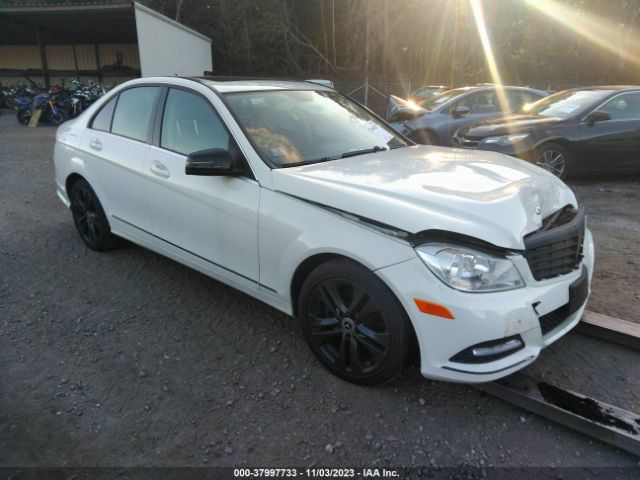 Photo 0 VIN: WDDGF8BB2CR203133 - MERCEDES-BENZ C-CLASS 