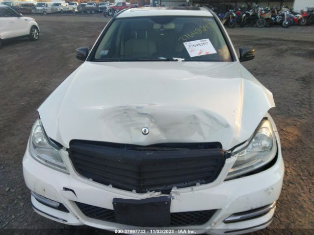 Photo 5 VIN: WDDGF8BB2CR203133 - MERCEDES-BENZ C-CLASS 