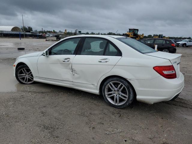 Photo 1 VIN: WDDGF8BB2CR204489 - MERCEDES-BENZ C-CLASS 