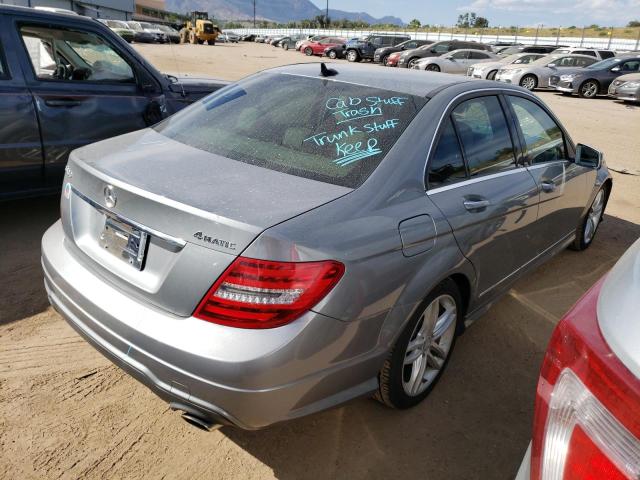 Photo 2 VIN: WDDGF8BB2CR225391 - MERCEDES-BENZ C-CLASS 