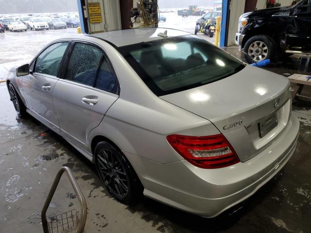 Photo 2 VIN: WDDGF8BB2CR234026 - MERCEDES-BENZ C 300 4MAT 